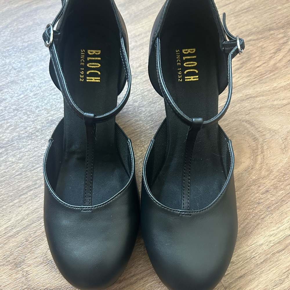 Bloch Black T-Strap Dance Shoes
